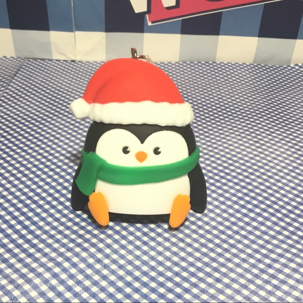 Christmas Penguin pocketbac holder
